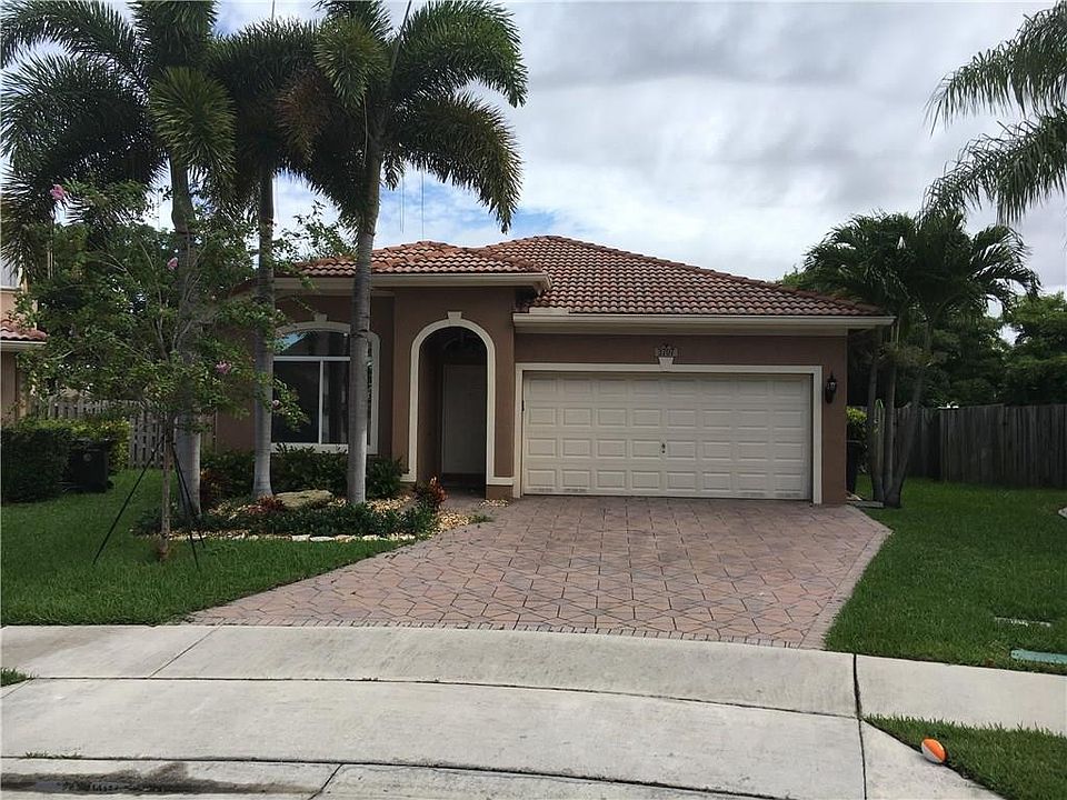 1st image of 3707 S Pebblebrook Manor