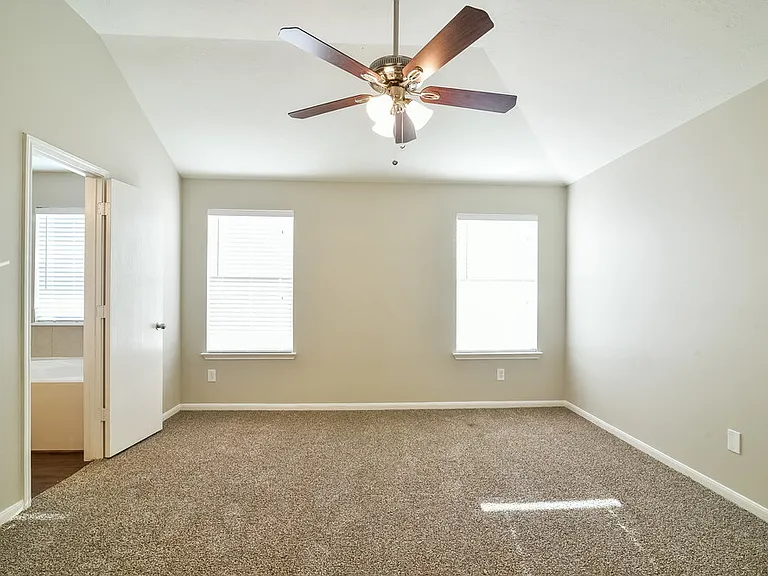 12002 Green Butte Ct — Photo 9