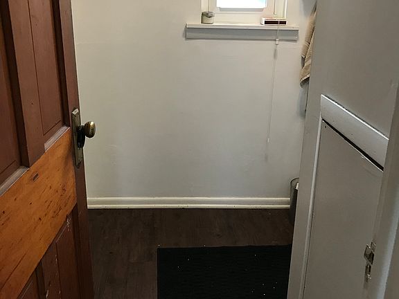 2nd image of 1362 Neil Ave #3