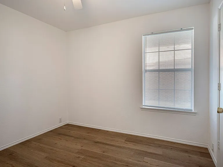 8924 King St — Photo 20