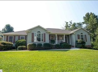 408 Hedgerow Dr, Greenville, SC 29607