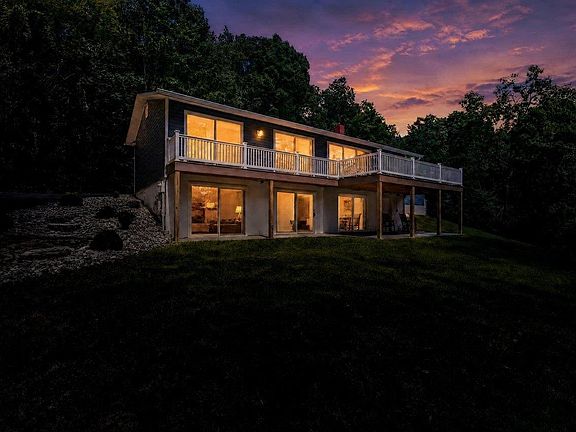2nd image of 6055 Whippoorwill Ln