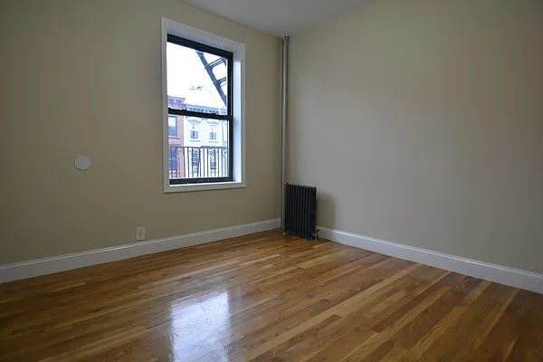 Rented by Hagstrom Management Inc | media 20