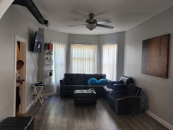 4824 Olcott Ave #2