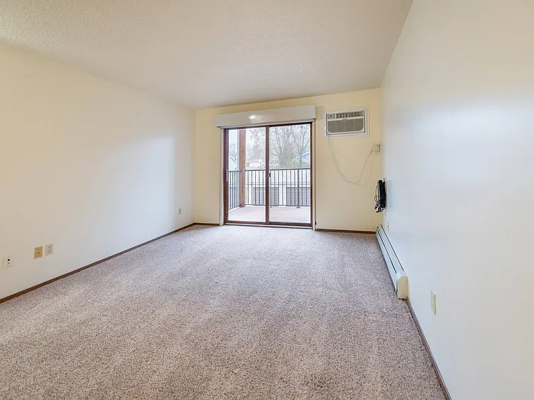 Spruce Pointe — Photo 10