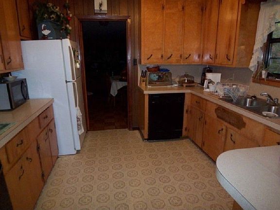 4th image of 442 County Road 2804