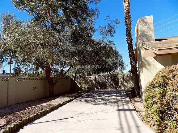 4th image of 3812 Vista Largo Dr