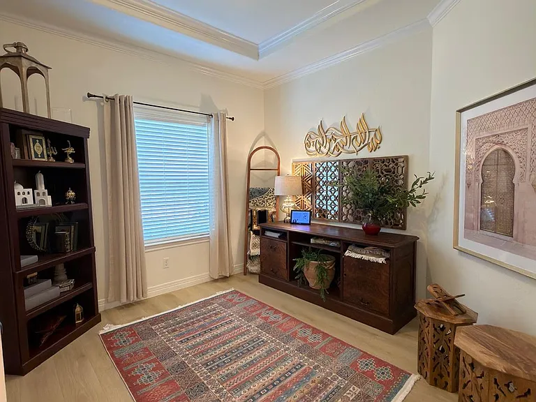 16927 Locust Springs Dr — Photo 18