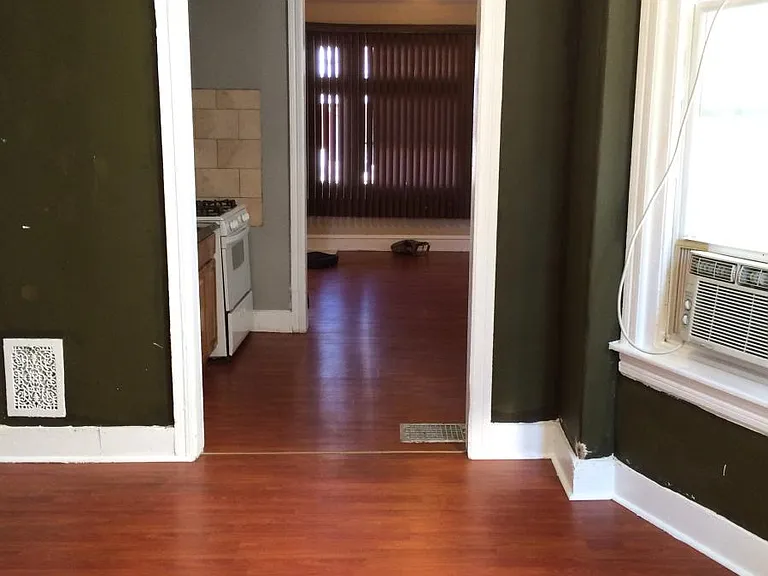 5210 Locust St #1 — Photo 2
