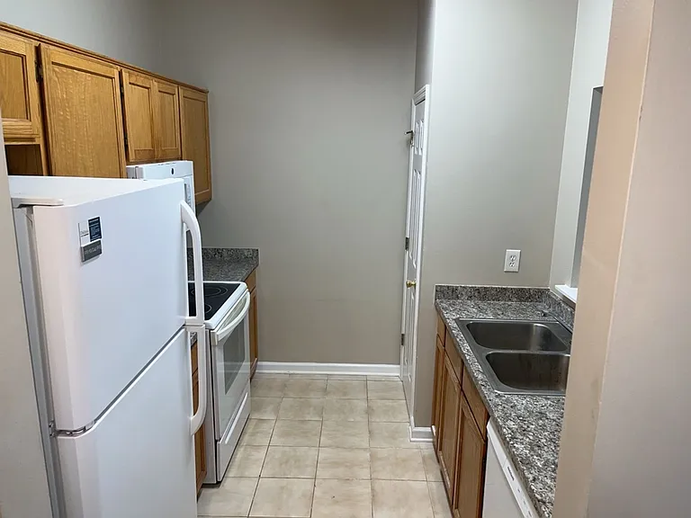 22 E Dubois St #2A — Photo 10