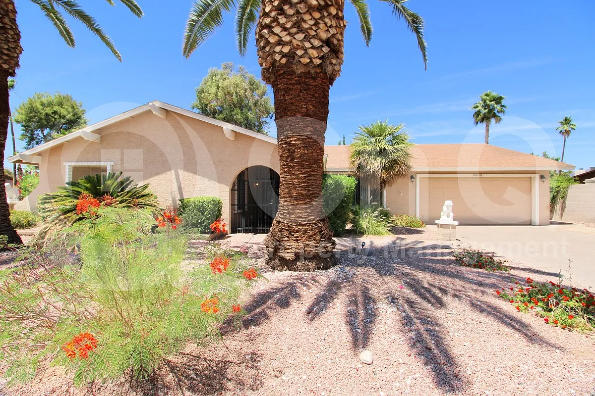 3 bed, 3.0 bath, 2068 sqft, $3,400 — Photo 2