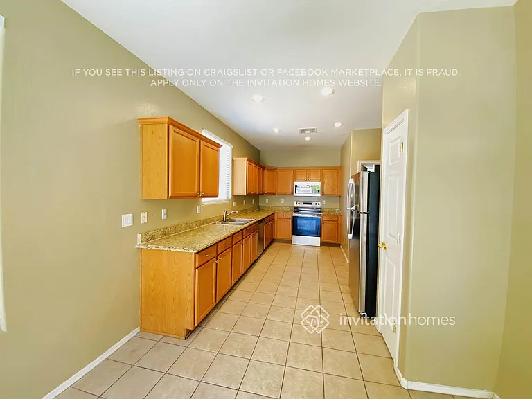 2510 E Browning Pl — Photo 6
