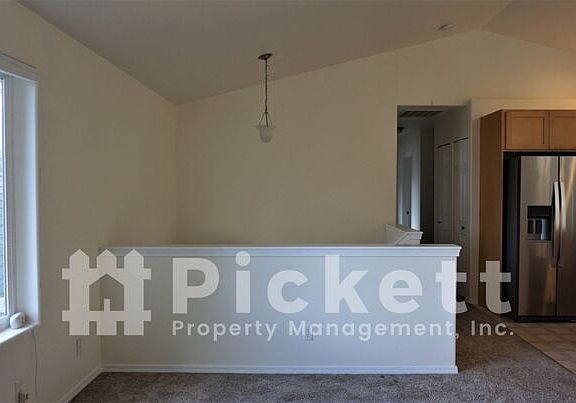 5th image of 7349 Canyon Vista Pl NE