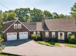 135 Straits Rd, New Hampton, NH 03256