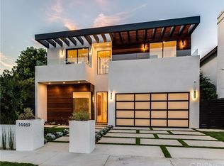 14469 Greenleaf St, Sherman Oaks, CA 91423