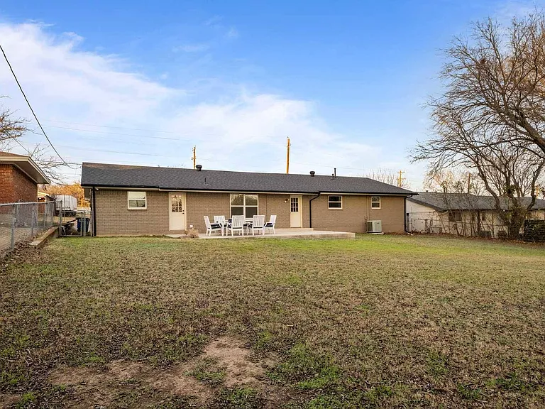116 Johnson Rd — Photo 31