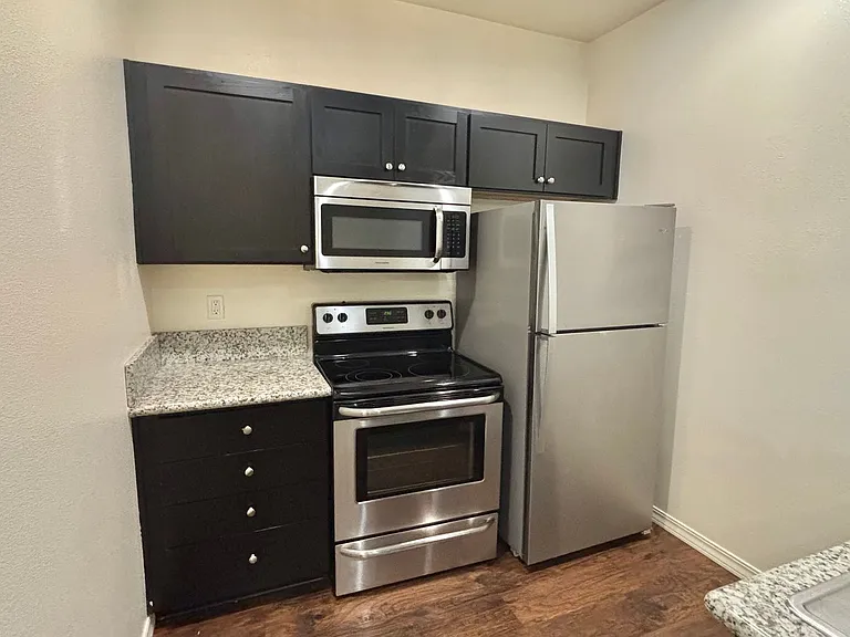 J0442 - Provi — Photo 8