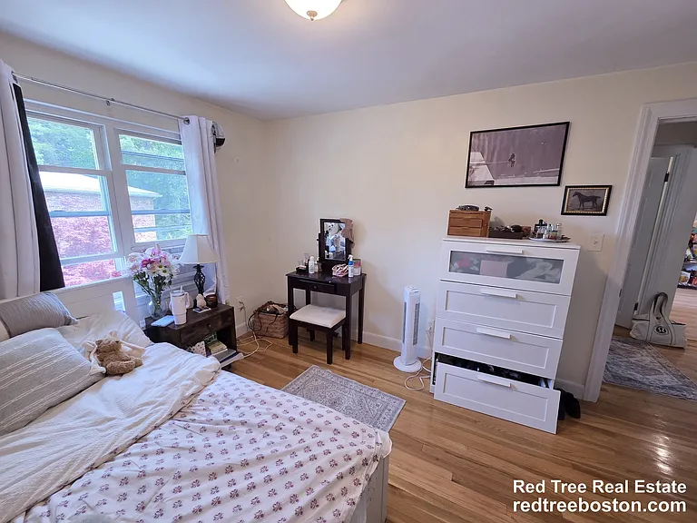 12 Louise Rd — Photo 11