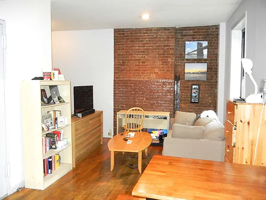 Rented by Brooklyn Heights Real Estate Inc | media 15