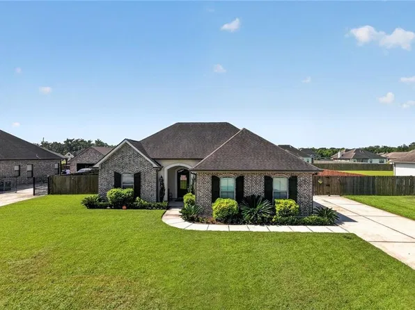 9554 Sugar Maple Ln, Waggaman, LA 70094