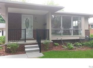 3855 Hillside Ct, Royal Oak, MI 48073