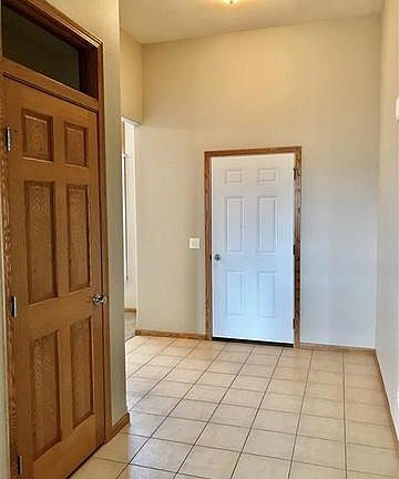 3rd image of 4616 Whitespire Dr