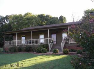 126 Fosstorall Rd, King, NC 27021