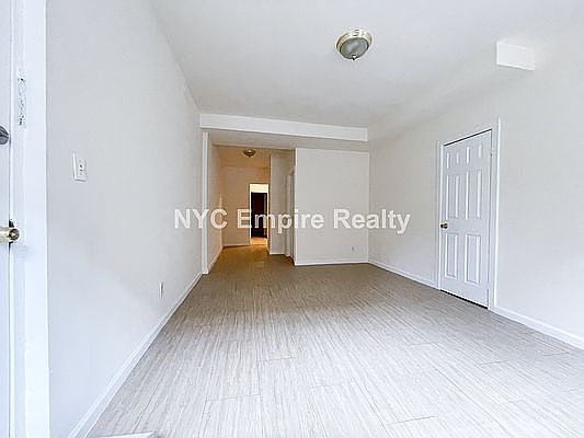 1st image of 35 Hamilton Pl APT 100A