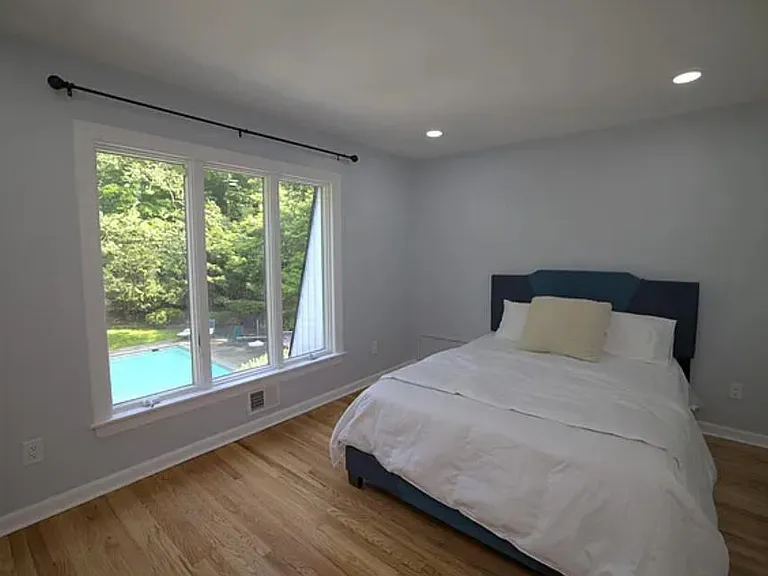 200 Hillside Ave — Photo 14