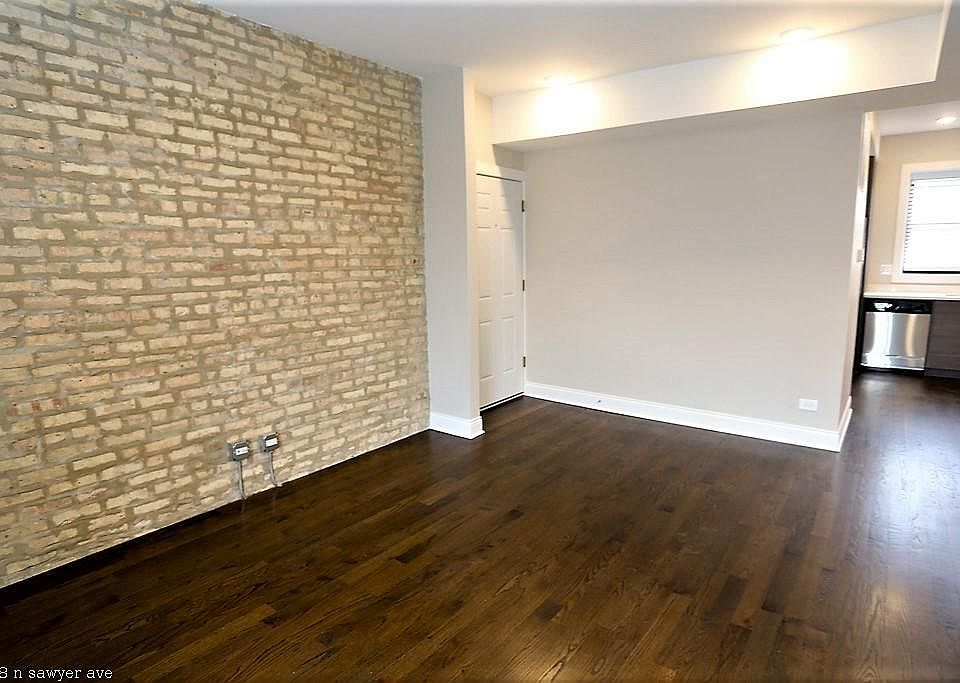 1st image of 2228 N Sawyer Ave #1122