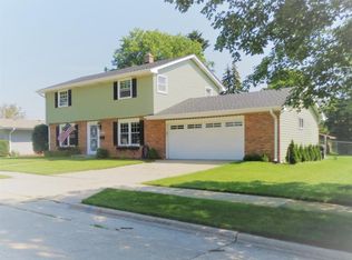 6831 44th Ct, Kenosha, WI 53142