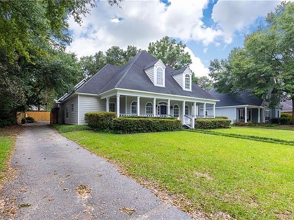 2nd image of 6005 Sturbridge Dr