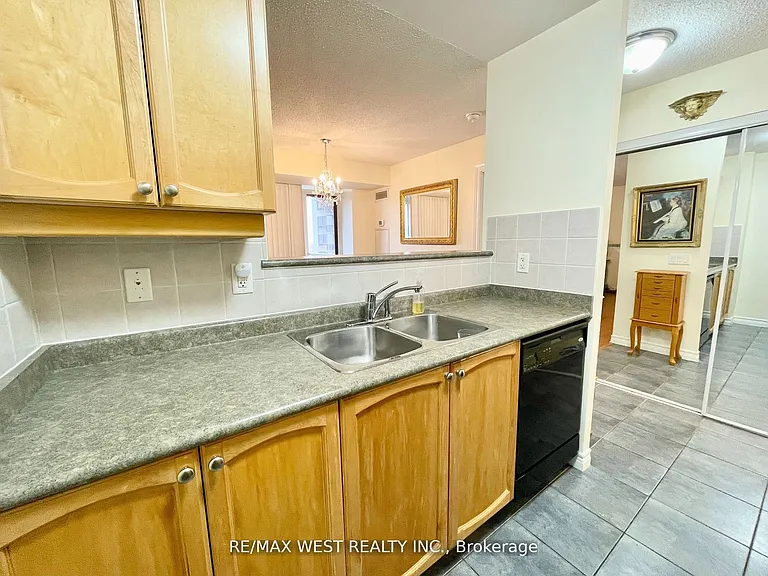 710 Humberwood Blvd #806 — Photo 5