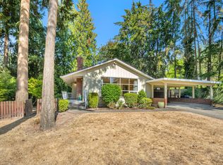 9140 NE 21st Pl, Clyde Hill, WA 98004