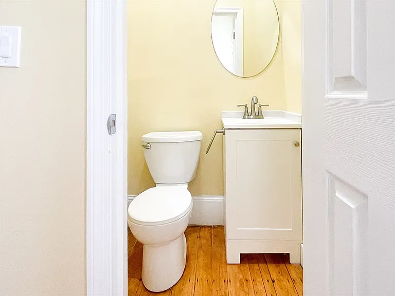 381 Centre St #2 — Photo 9
