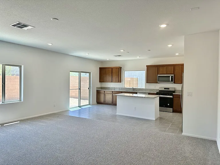 5595 Erindale Terrace Ave — Photo 5