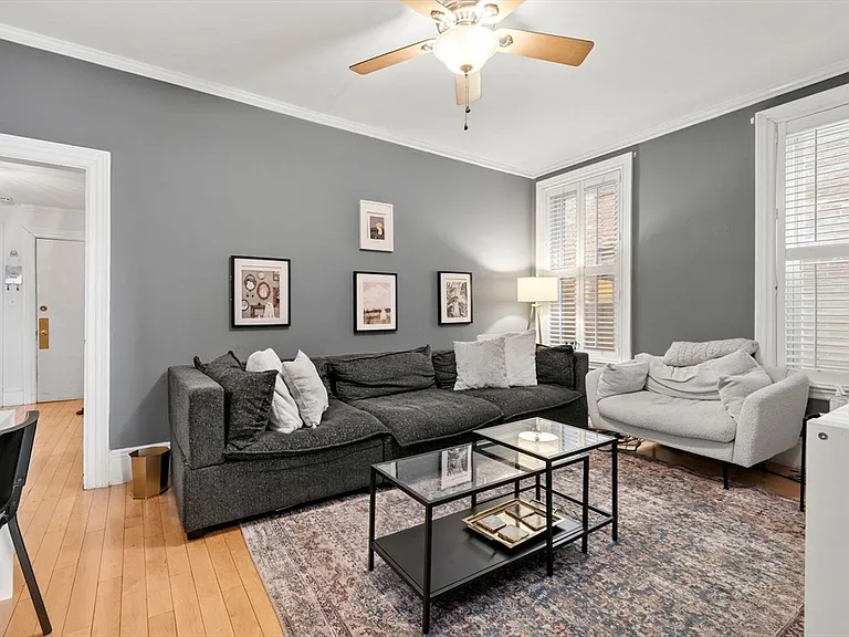 386 Commonwealth Ave #23 — Photo 2