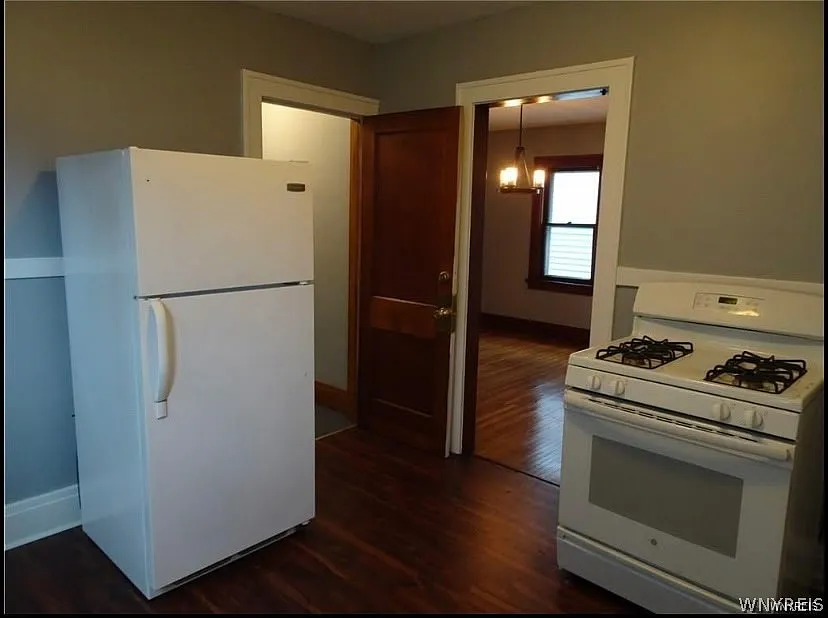 2 bed, 1.0 bath, 1085 sqft, $1,400 — Photo 4