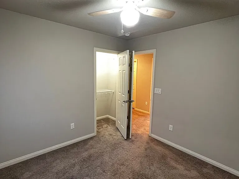 5784 Brimstone Hill Ave — Photo 9