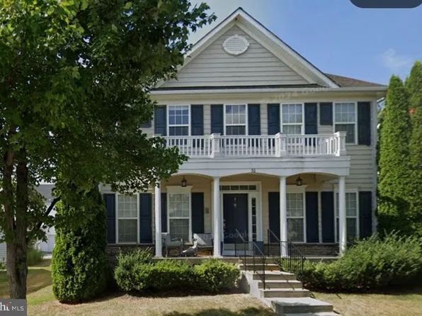 51 Battlefield Dr, Charles Town, WV 25414