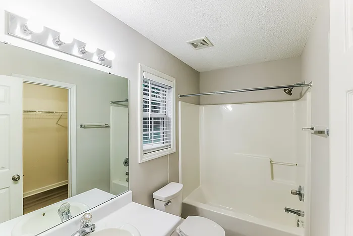 112 Hayloft Ct — Photo 5
