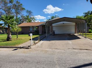 106 Edwards St, Del Rio, TX 78840