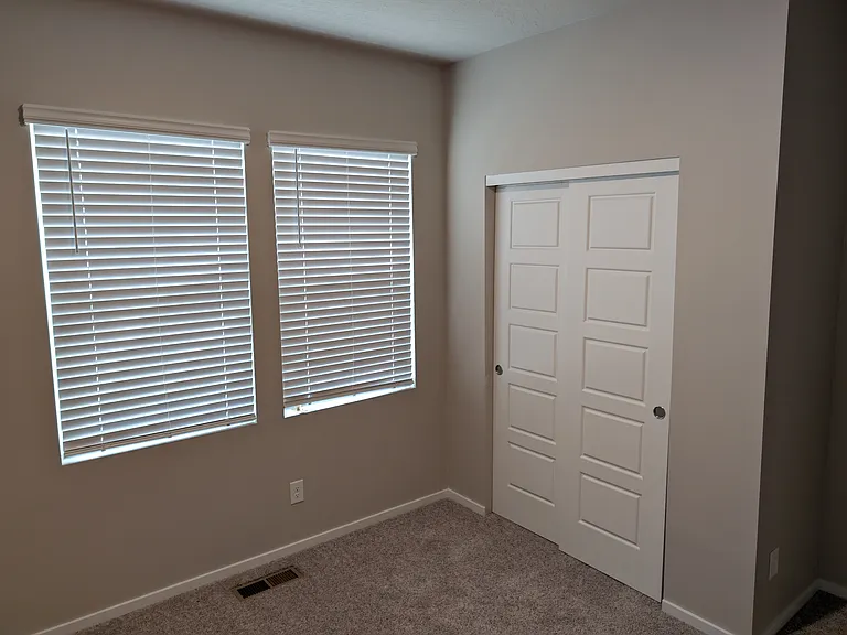 3216 N Stanley Rd — Photo 2