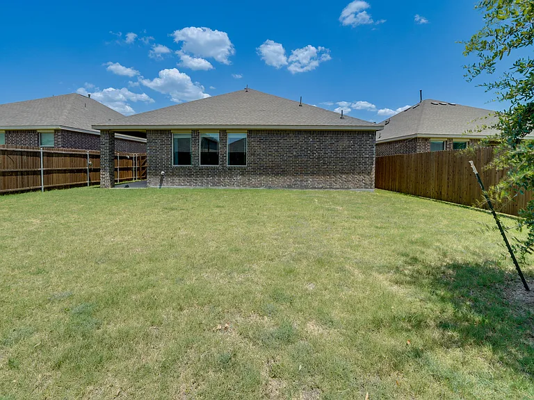 2116 Okeefe Ct — Photo 19