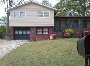 413 Canterbury Cir, Forest Park, GA 30297