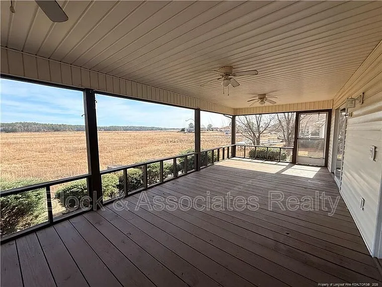 848 Castleberry Ct — Photo 17