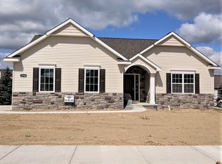 7030 Marigold Dr, Grand Blanc, MI 48439