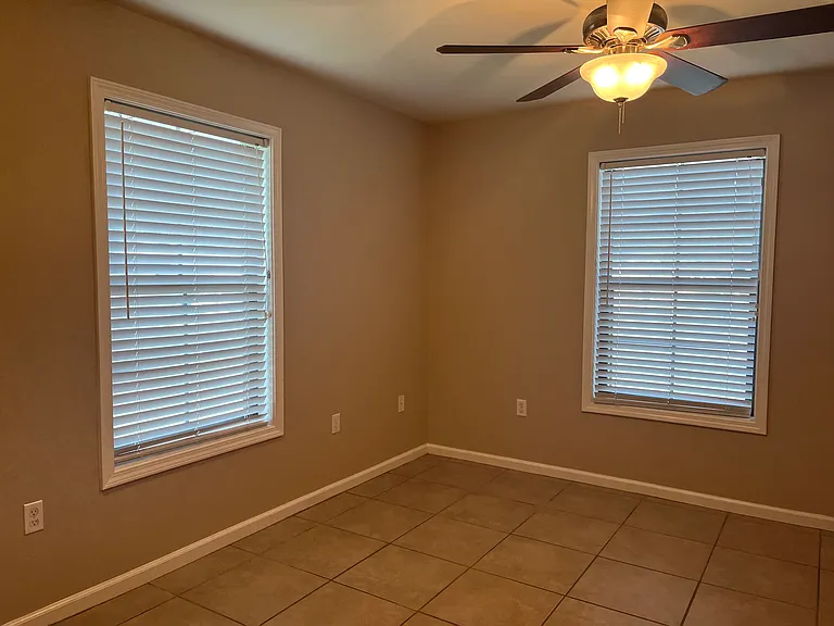 617 Baptist St #P — Photo 2