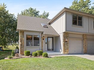 10722 W 115th St, Overland Park, KS 66210