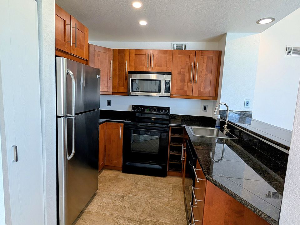 1st image of 6001 S Yosemite St APT B204